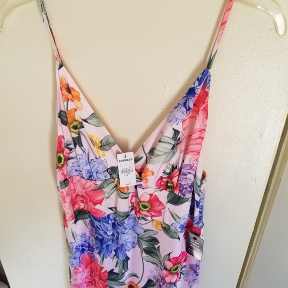 Dress - Picture 3 of 9